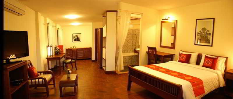 Avilla Phasouk Hotel Vientiane Exterior photo