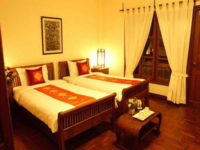 Avilla Phasouk Hotel Vientiane Exterior photo